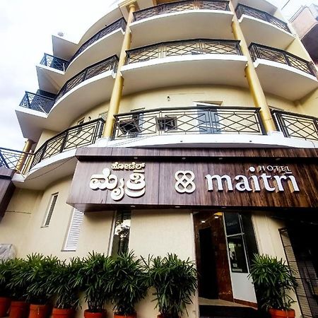 Hotel Maitri Mysore Luaran gambar