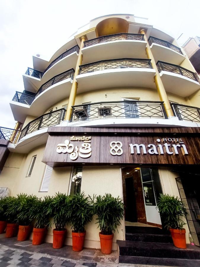 Hotel Maitri Mysore Luaran gambar